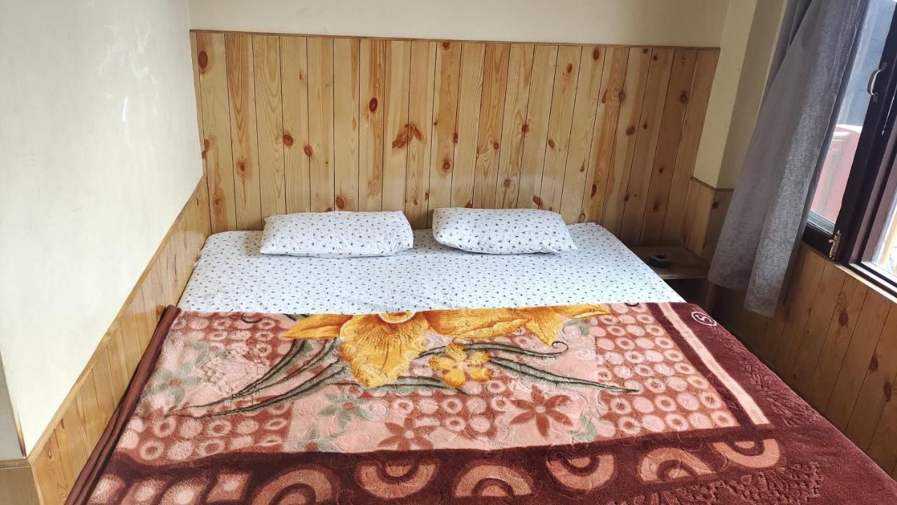 Trinity Homestay Kasol Zewnętrze zdjęcie